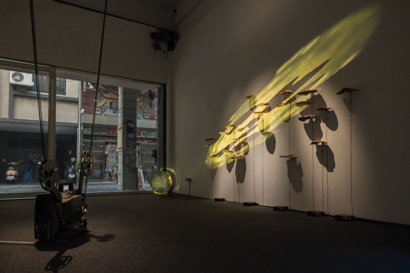 「三個太陽」個展｜胡農欣｜國藝會補助成果檔案庫